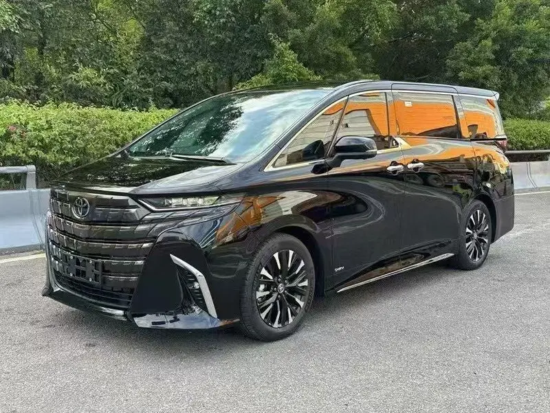 Toyota Alphard, 2023