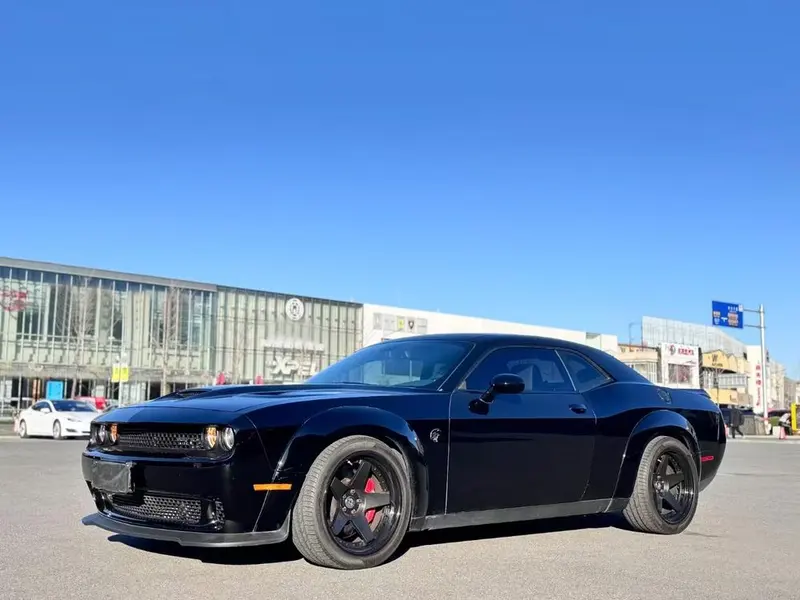 Dodge Challenger, 2016