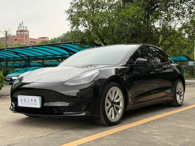 Tesla Model 3, 2022