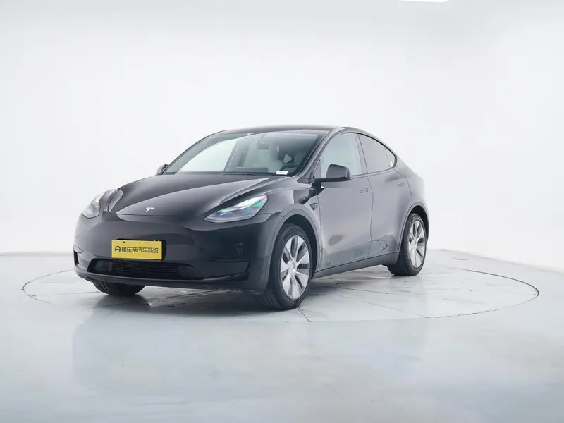 Tesla Model Y, 2022