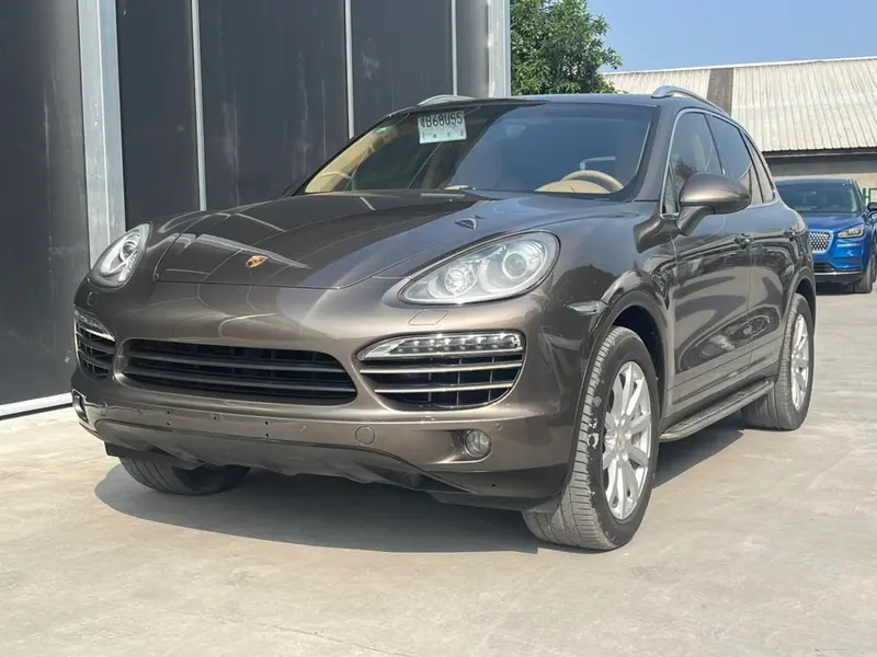 Porsche Cayenne, 2011