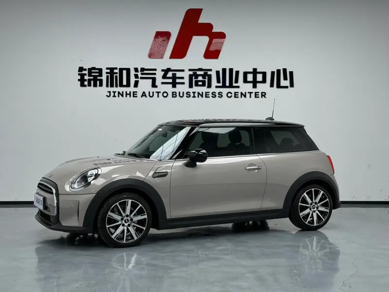 MINI MINI Facelift 1.5T COOPER Artist, 2023 — фото 1