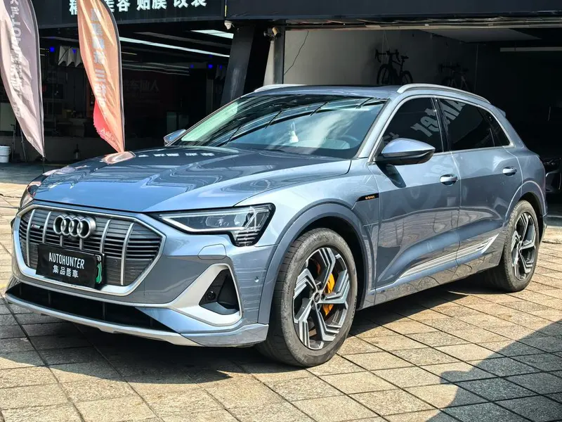 Audi e-tron, 2021