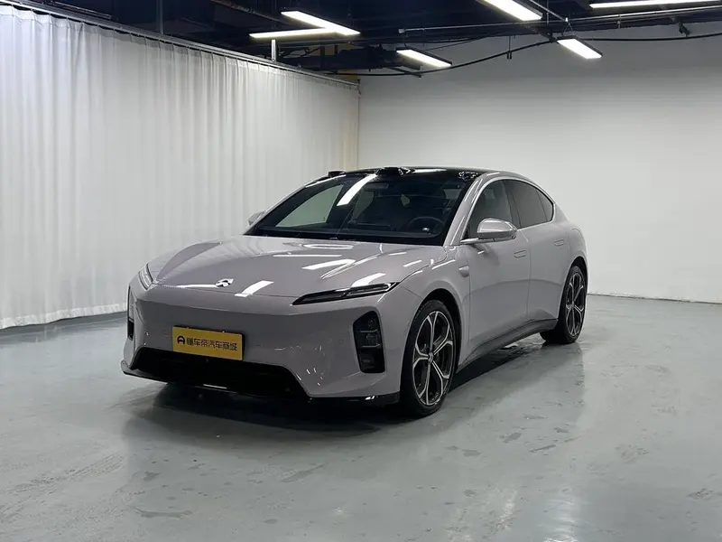 NIO ET5, 2025