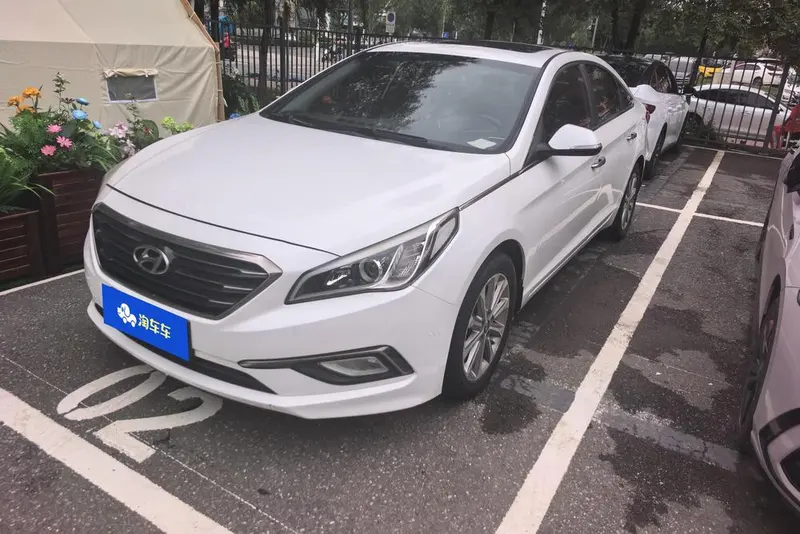 Hyundai Sonata LF 1.6T GLX Leading Version, 2015 — фото 1