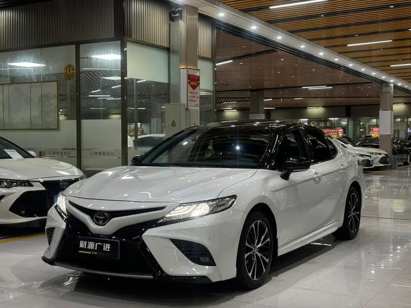 Toyota Camry, 2019