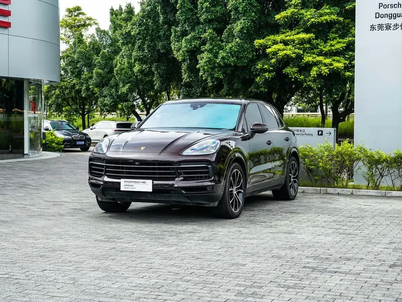 Porsche Cayenne, 2023