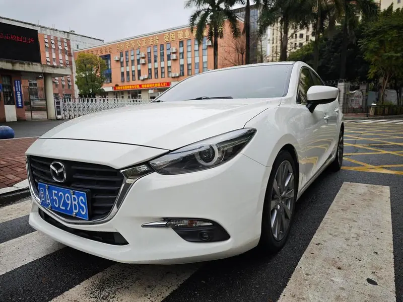 Mazda 3 Axela, 2017