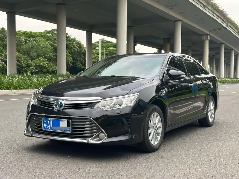 Toyota Camry, 2015