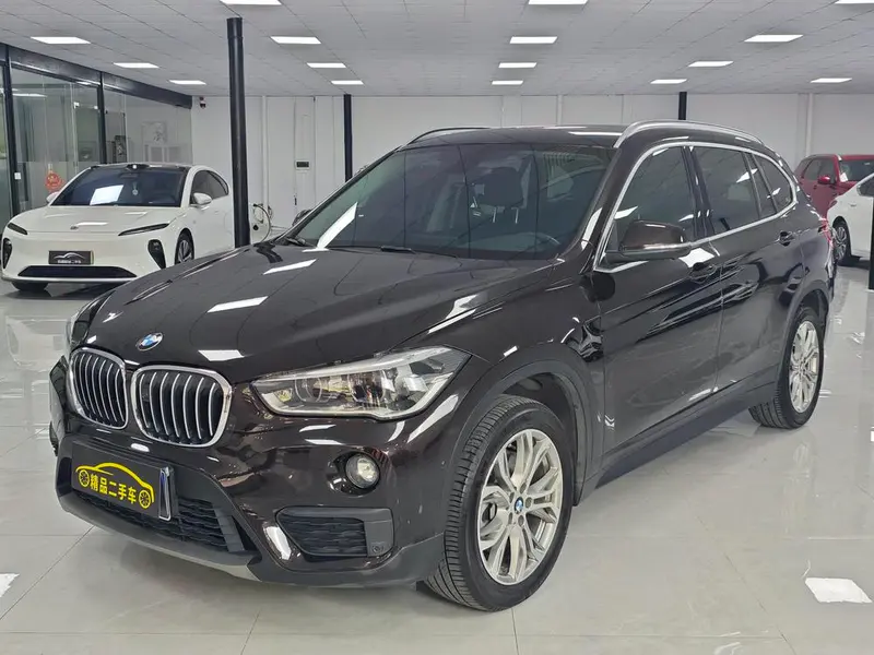 BMW X1 sDrive20Li Leading Version, 2018 — фото 1