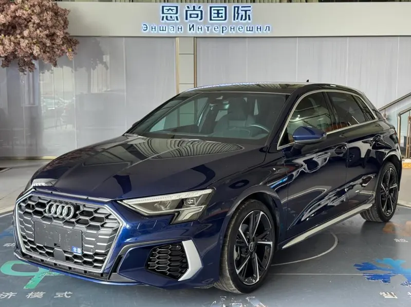 Audi A3 Sportback 35 TFSI Fashion Sport Version, 2022 — фото 1