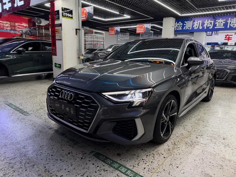 Audi A3 Facelift Sportback 35 TFSI Fashion Sport Version, 2023 — фото 1
