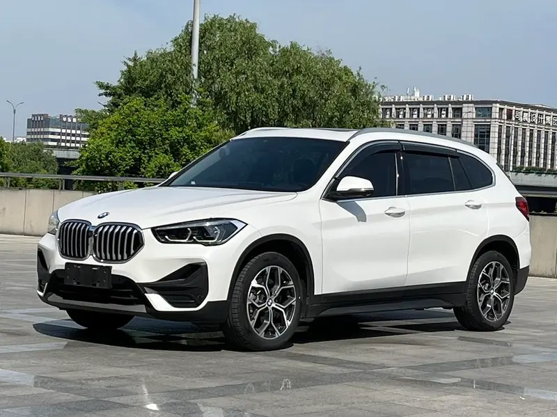 BMW X1 sDrive25Li Leading Version, 2022 — фото 1