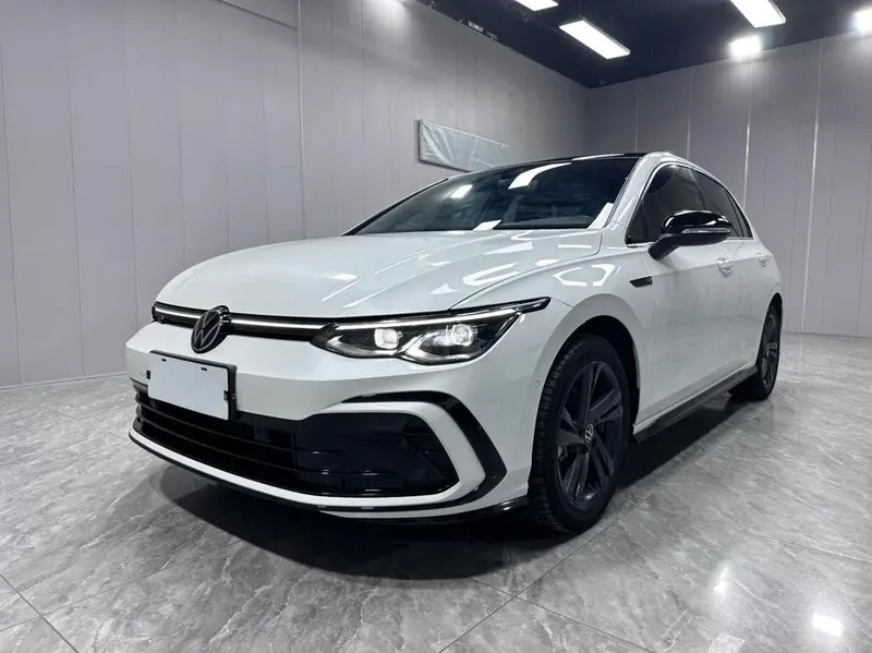 Volkswagen Golf, 2021