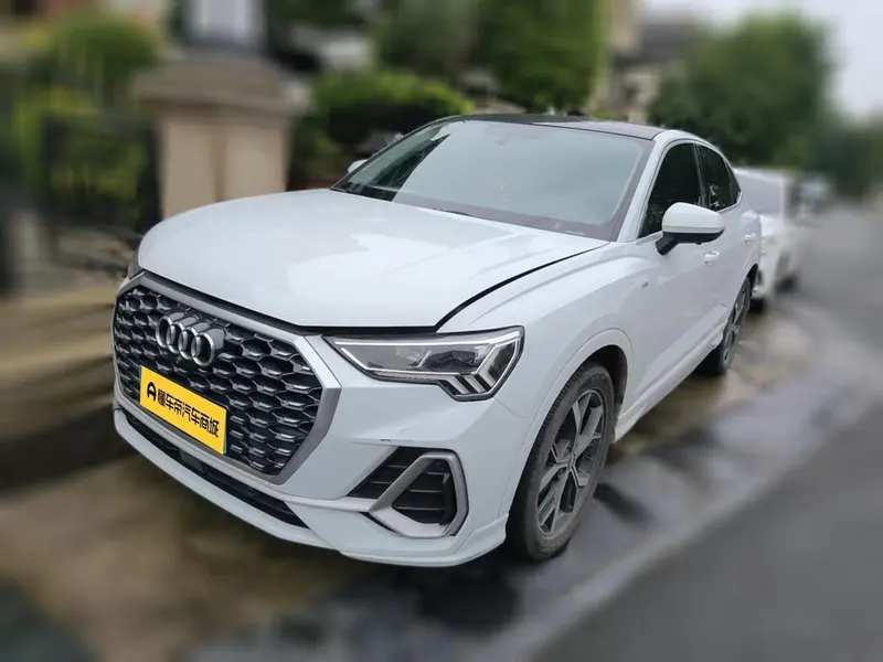Audi Q3 Sportback, 2020