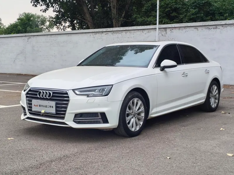 Audi A4L 40 TFSI Version CN6, 2019 — фото 1