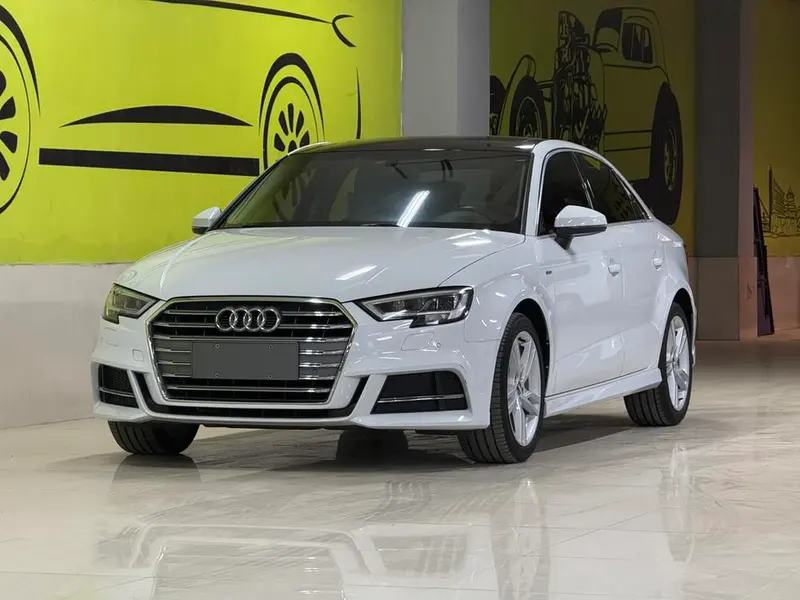 Audi A3 Limousine 35 TFSI Fashion Version CN6, 2020 — фото 1