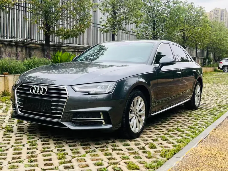 Audi A4L 40 TFSI Version CN6, 2019 — фото 1