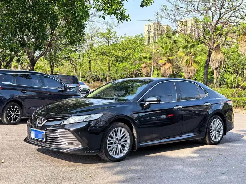 Toyota Camry, 2019