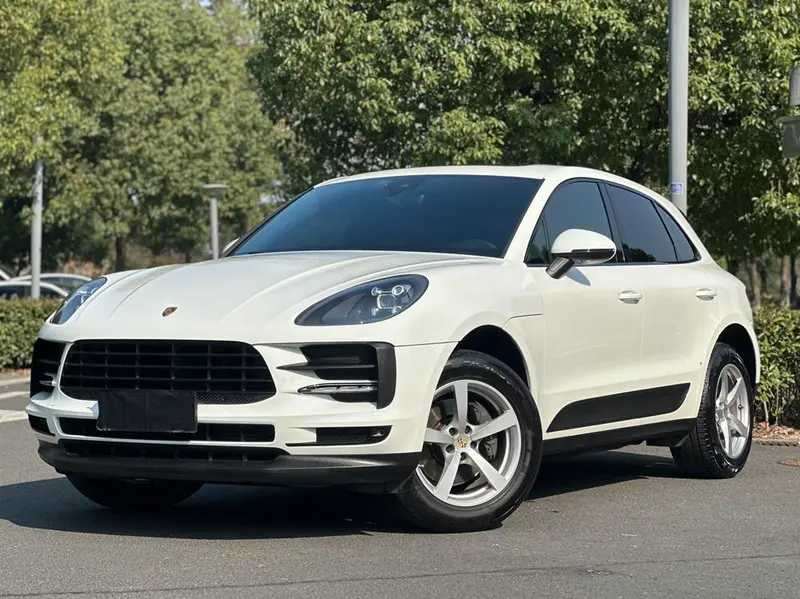 Porsche Macan, 2021