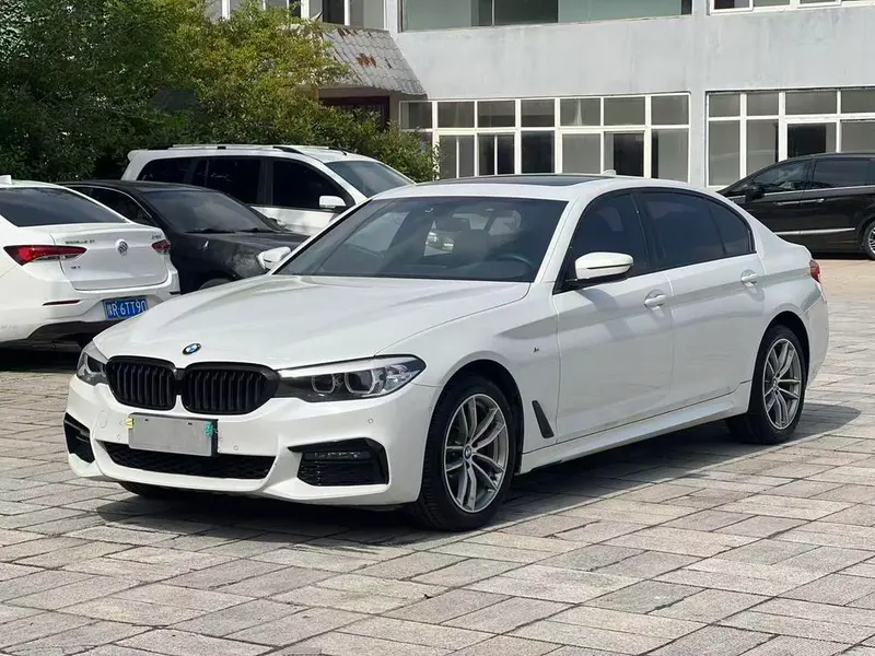BMW 5-Series, 2019