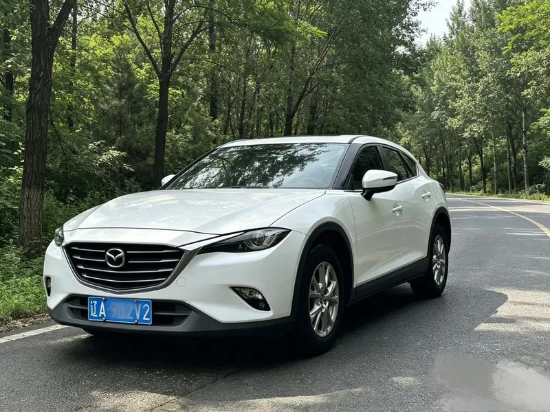 Mazda CX-4 2.0L Auto 2WD Blue Edition, 2016 — фото 1