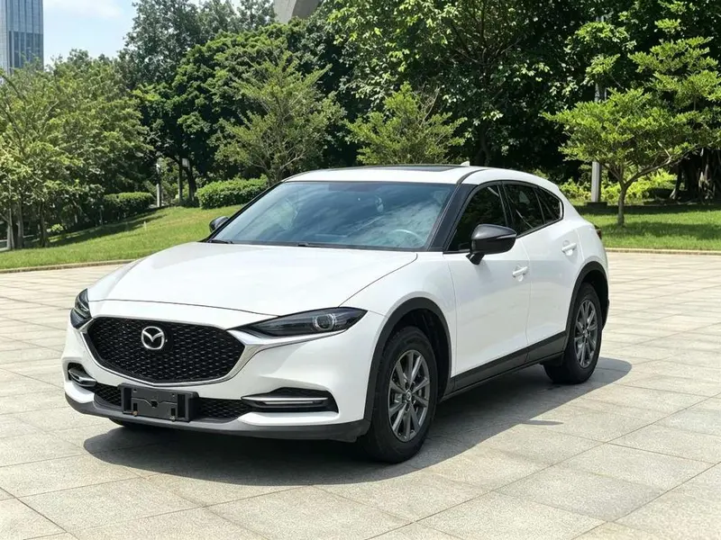 Mazda CX-4 2.0L 2WD Blue Edition, 2021 — фото 1