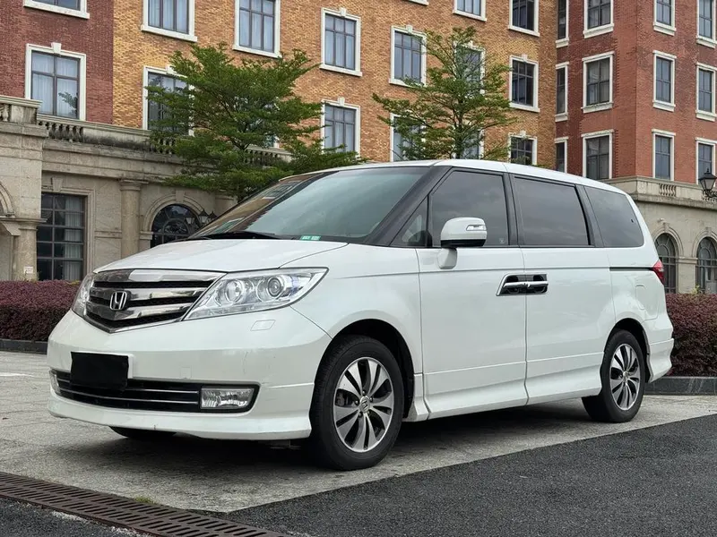 Honda Elysion, 2015