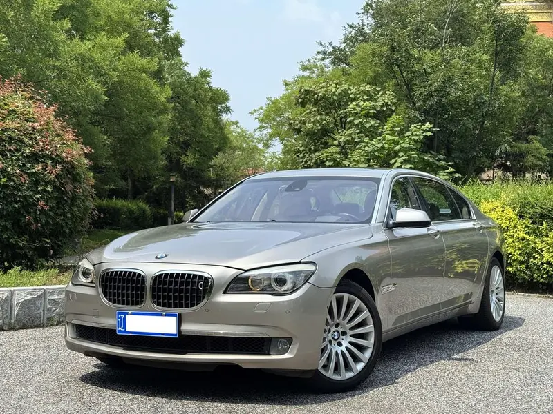 BMW 7-Series, 2011
