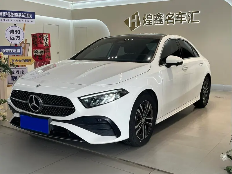 Mercedes-Benz A-Class A 200 L Sport Fashion Edition, 2023 — фото 1