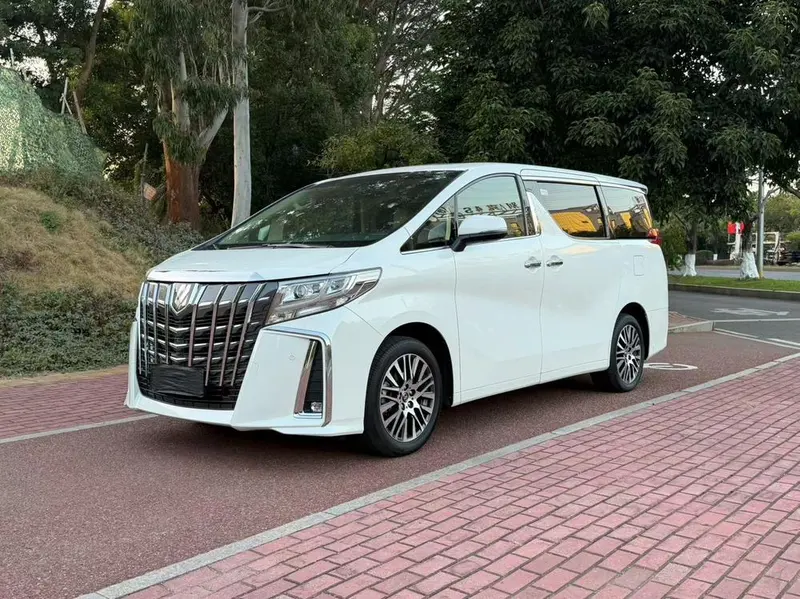 Toyota Alphard, 2015