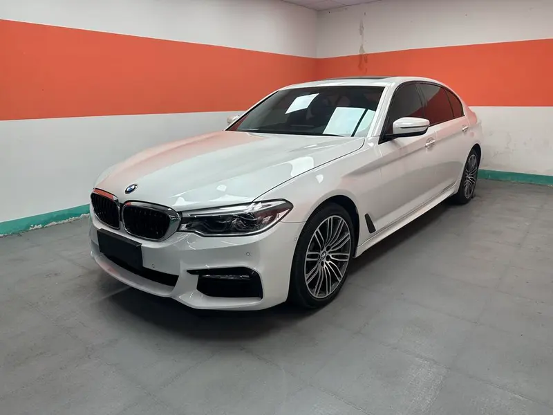 BMW 5-Series, 2018
