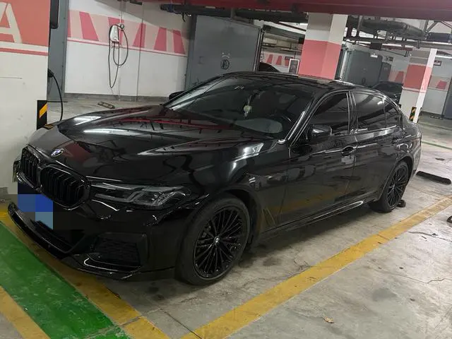 BMW 5-Series, 2023