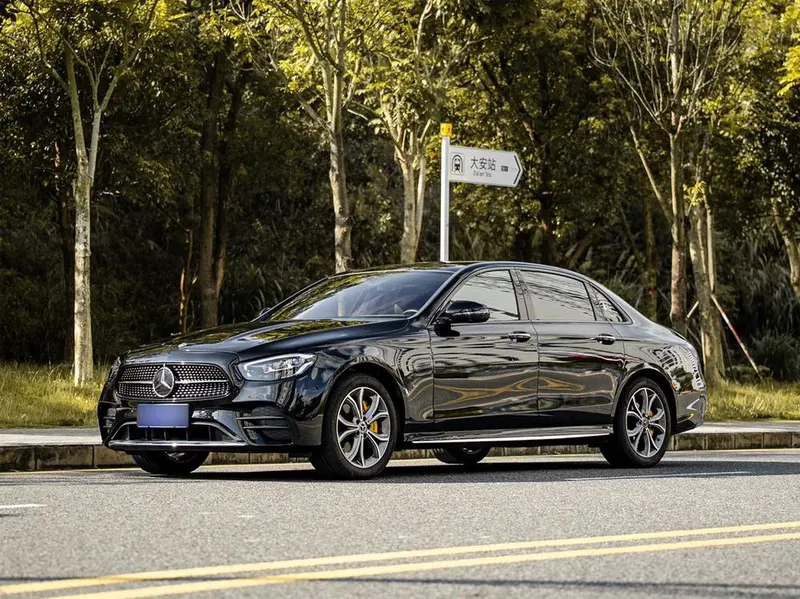 Mercedes-Benz E-Class Facelift E 300 L Luxury Version Sport, 2023 — фото 1