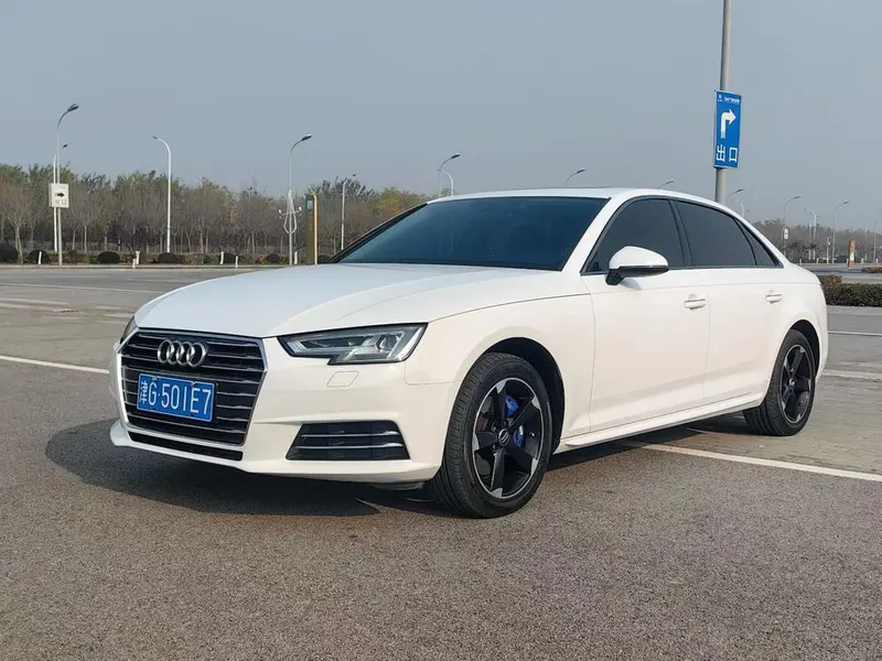 Audi A4L, 2018