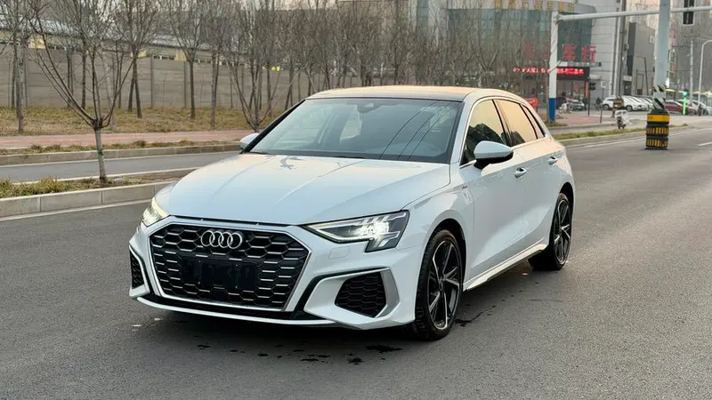 Audi A3 Sportback 35 TFSI Fashion Sport Version, 2024 — фото 1