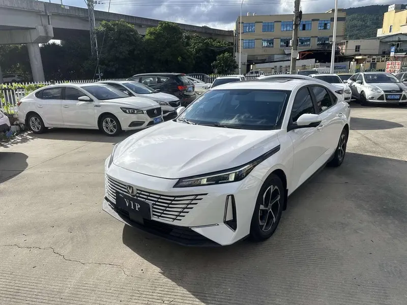Changan Eado 1.5T DCT Мощная, 2025 — фото 1