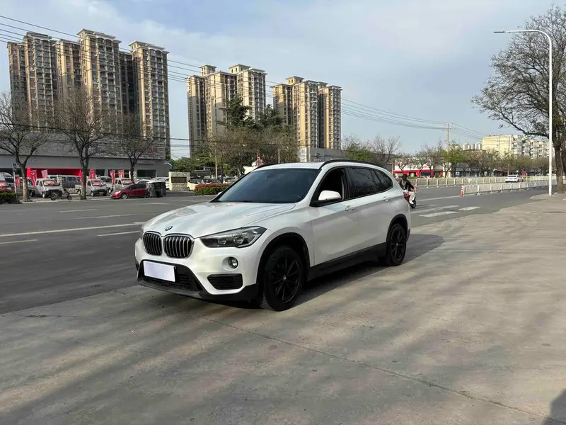 BMW X1 sDrive18Li Fashion Version, 2016 — фото 1