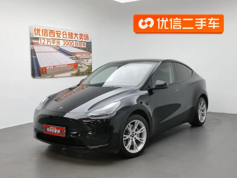 Tesla Model Y, 2022