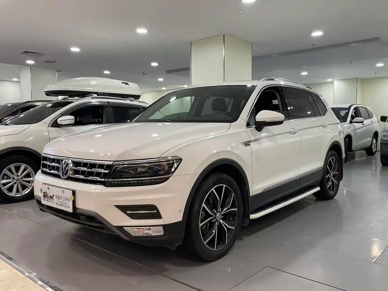 Volkswagen Tiguan L, 2017