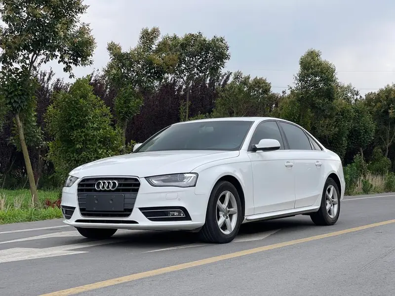 Audi A4L, 2013