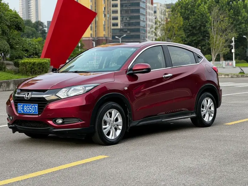 Honda Vezel 1.5L CVT 2WD Comfort Version, 2015 — фото 1