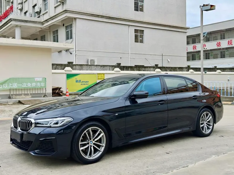 BMW 5-Series, 2019