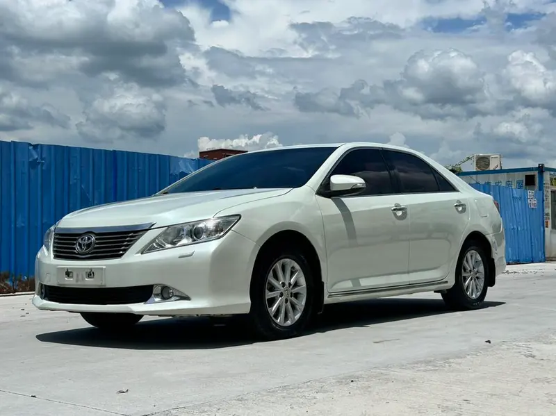 Toyota Camry, 2012