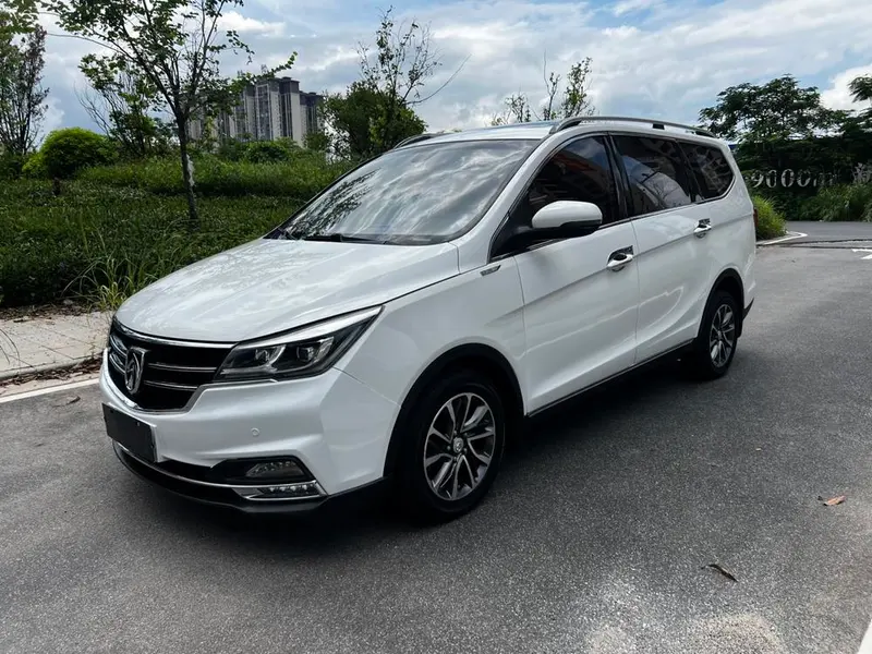Baojun 730, 2017
