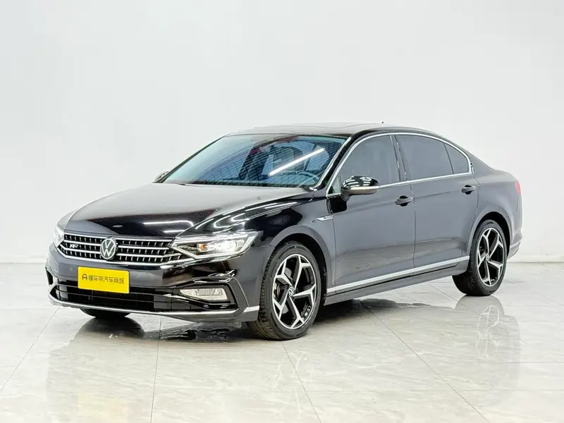 Volkswagen Magotan, 2023