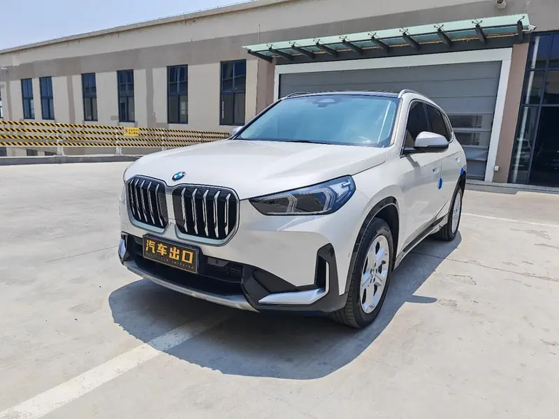 BMW X1 sDrive20Li X, 2023 — фото 1
