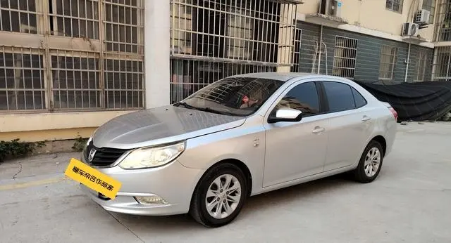 Baojun 630 1.5L Auto Comfort Version, 2013 — фото 1