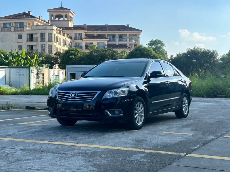 Toyota Camry, 2010