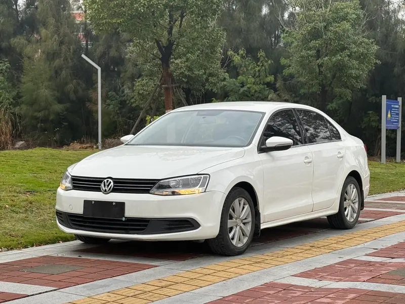 Volkswagen Sagitar, 2014